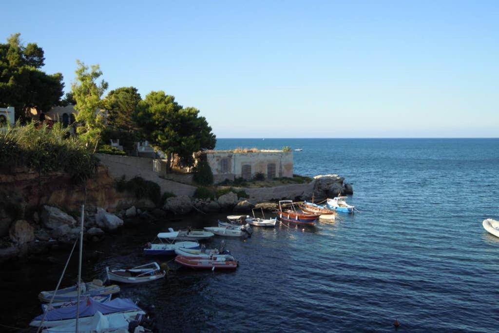 Casa Nel Borgo Marinaro Di Santa Nicolicchia Villa Santa Flavia Exteriör bild